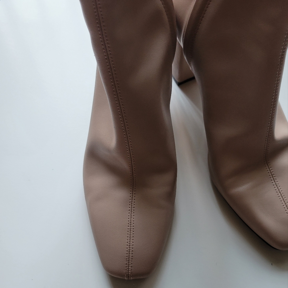 H&M PREMIUM SELECTION BEIGE/CREAM COLORED LEATHER ANKLE BOOTS - Picture 11 of 15